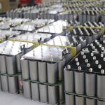 ഞങ്ങൾ ജോലിയിലേക്ക് മടങ്ങുന്നു